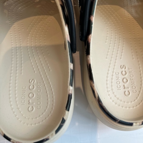 NWT Crocs Classic Leopard print with cheetah - Picture 14 of 14